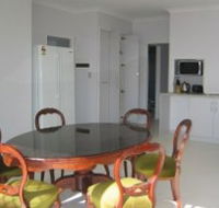Olas Holiday House - Accommodation QLD