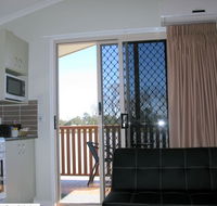 Flame Lily Adventures - Accommodation QLD