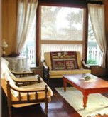 Flora Alba Cottage And Jacaranda On Pallas - Accommodation QLD 5