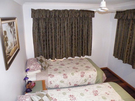 Bay Bed And Breakfast - Accommodation QLD 0
