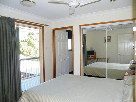 Bay Bed And Breakfast - Accommodation QLD 1