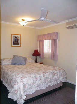 Bay Bed And Breakfast - Accommodation QLD 2