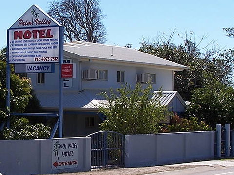Palm Valley Motel And Self Contained Holiday Units - Accommodation QLD 0