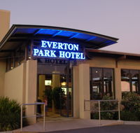 Everton Park Hotel - Accommodation QLD