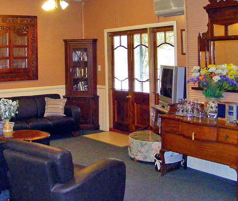 Windswept Country Retreat - Accommodation QLD 0