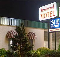Boulevard Motel - Accommodation QLD