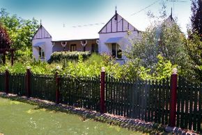 Briar Rose Cottages - Accommodation QLD 2