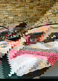 Centre Point Mid-City Motor Inn - Accommodation QLD 0