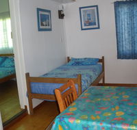 Cosy Cottages Amity Point - Accommodation QLD