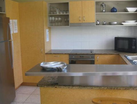 Cylinder Cove Apartments - Accommodation QLD 4
