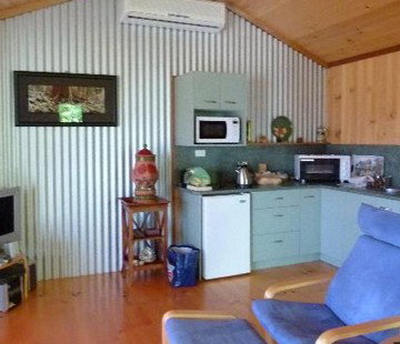 Tuckeroo Cottages And Gardens - Accommodation QLD 2
