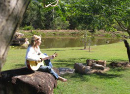 Tuckeroo Cottages And Gardens - Accommodation QLD 3