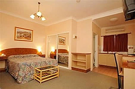 Townview Motel - Accommodation QLD 4