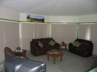 Hillcrest - Holiday Home - Accommodation QLD 4