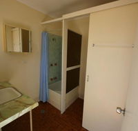 Nanango Caravan and Motorhome Park - Accommodation QLD