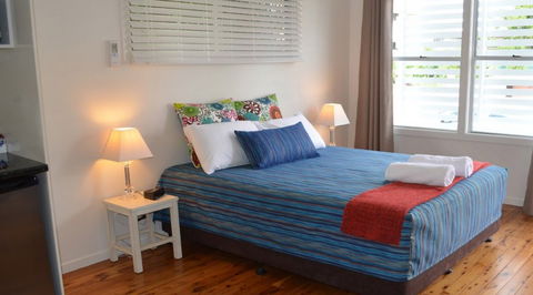La Costa Motel - Accommodation QLD 2