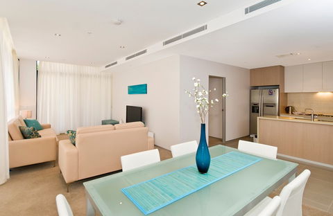 Ambience On Burleigh Beach - Accommodation QLD 2