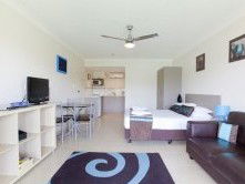 Bay Of Palms - Accommodation QLD 4