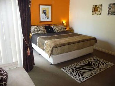 Mermaid Beachside Bed And Breakfast - Accommodation QLD 4