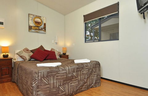 Nobby Beach Holiday Village - Accommodation QLD 5