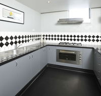 Sleep and Go Hotel Preston - Accommodation QLD
