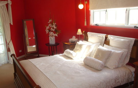 Lanterns Retreat - Accommodation QLD 2