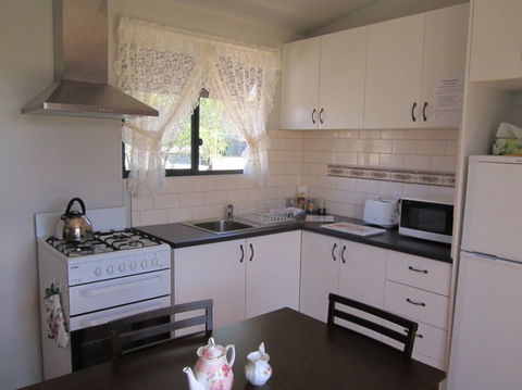 Lavendale Farmstay And Cottages - Accommodation QLD 2