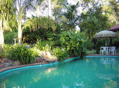 Carmelot Bed & Breakfast - Accommodation QLD 7