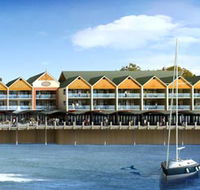 Quality Suites Crest Mandurah - Accommodation QLD