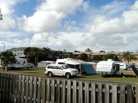 Palm Beach Mobile & Tourist Park - Accommodation QLD 1