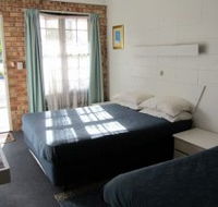 Surf Street Motel - Accommodation QLD