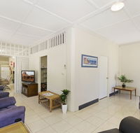 Strand Motel - Accommodation QLD