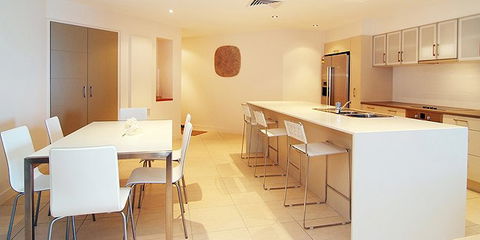 Coral Cove Apartments - Accommodation QLD 1