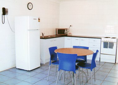 Breezes By The Bay - Accommodation QLD 2