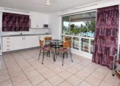 Bayside Holiday Apartments - Accommodation QLD 3