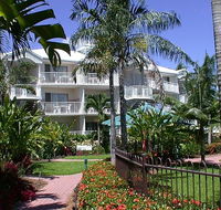 Australis Cairns Beach Resort - Accommodation QLD
