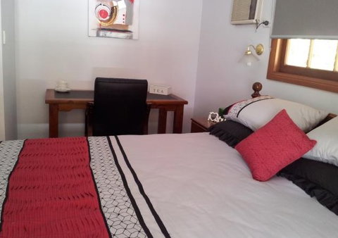 B & B On Sunrise - Accommodation QLD 4