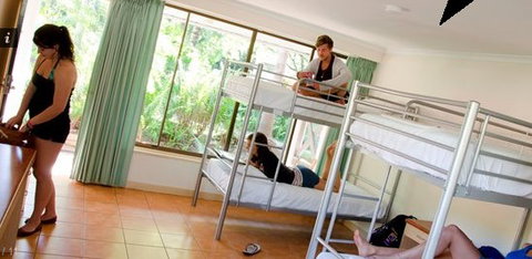 Base Airlie Beach Resort - Accommodation QLD 2