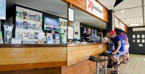 Base Airlie Beach Resort - Accommodation QLD 4