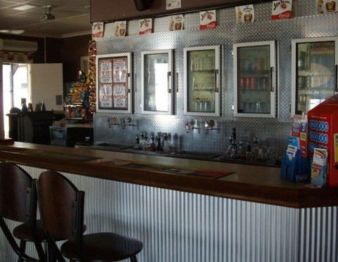 Burdekin Hotel - Accommodation QLD 1