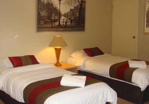 Brisbane Street Studios - Accommodation QLD 4