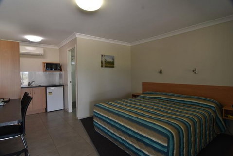 Billabong Motor Inn - Accommodation QLD 5