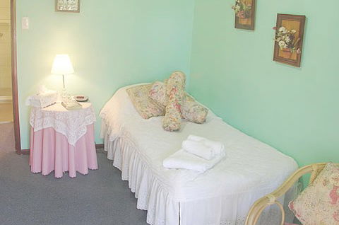 Country Lodge Motel - Accommodation QLD 3