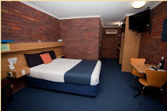 Comfort Inn Blue Shades - Accommodation QLD 0