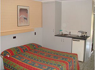 Emu Park Motel - Accommodation QLD 3