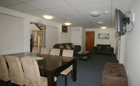 Cedar Lodge Motel - Accommodation QLD 4