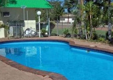 Country Road Motel - Accommodation QLD 3