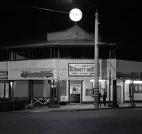 Burnett Hotel - Accommodation QLD