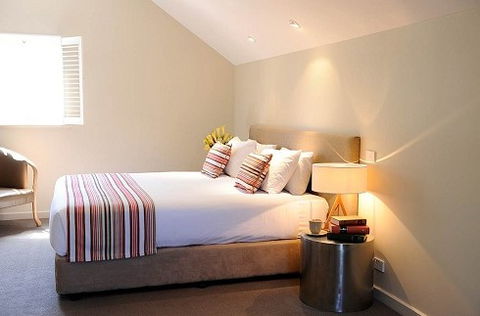 The Haus Studio Apartments - Accommodation QLD 6