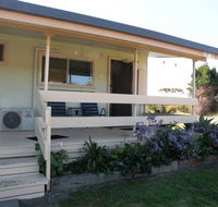 Baudin Budget Units 23 and Cottage - Accommodation QLD
